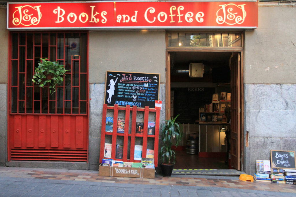 jj books and coffee cafetería librería madrid